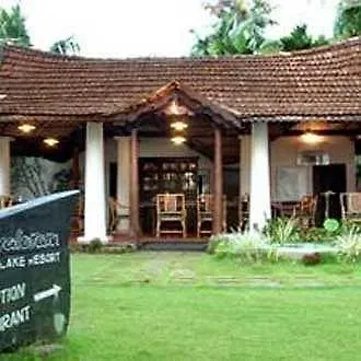 Kayaloram Heritage Lake Resort Alappuzha 3*,  India