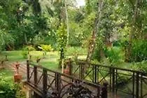 Hotell Kayaloram Heritage Lake Resort Alappuzha