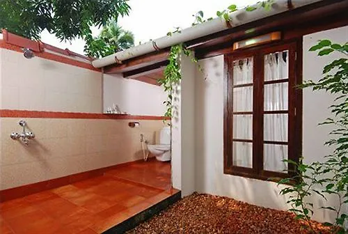 Kayaloram Heritage Lake Resort Alappuzha Hotel