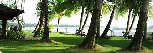Kayaloram Heritage Lake Resort Alappuzha