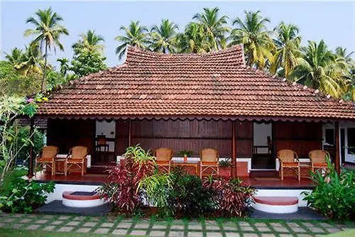 Hotel Kayaloram Heritage Lake Resort Alappuzha