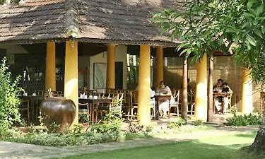 Hotel Kayaloram Heritage Lake Resort Alappuzha